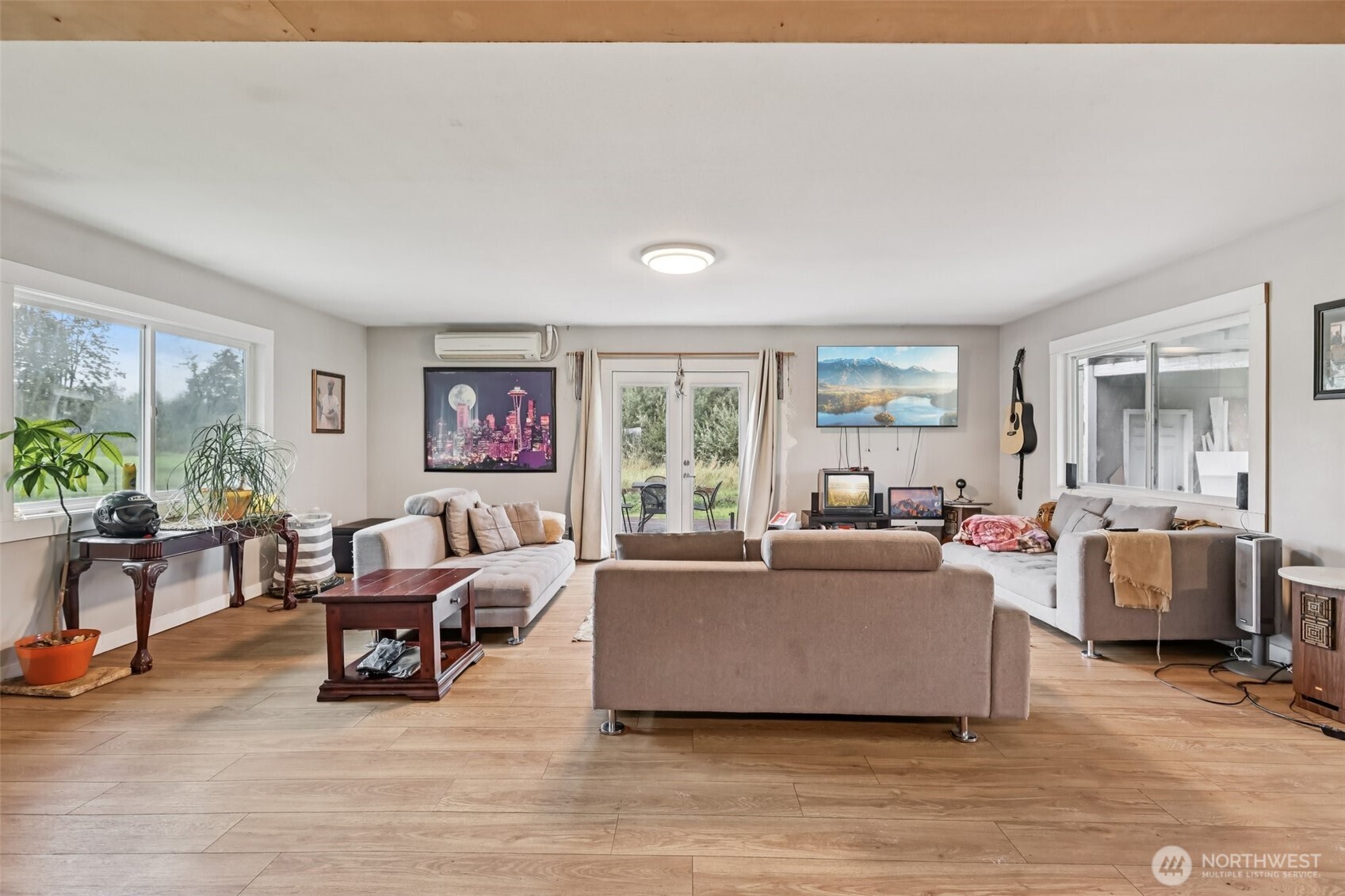 8754 Peavey Road , Sedro Woolley, WA 98284