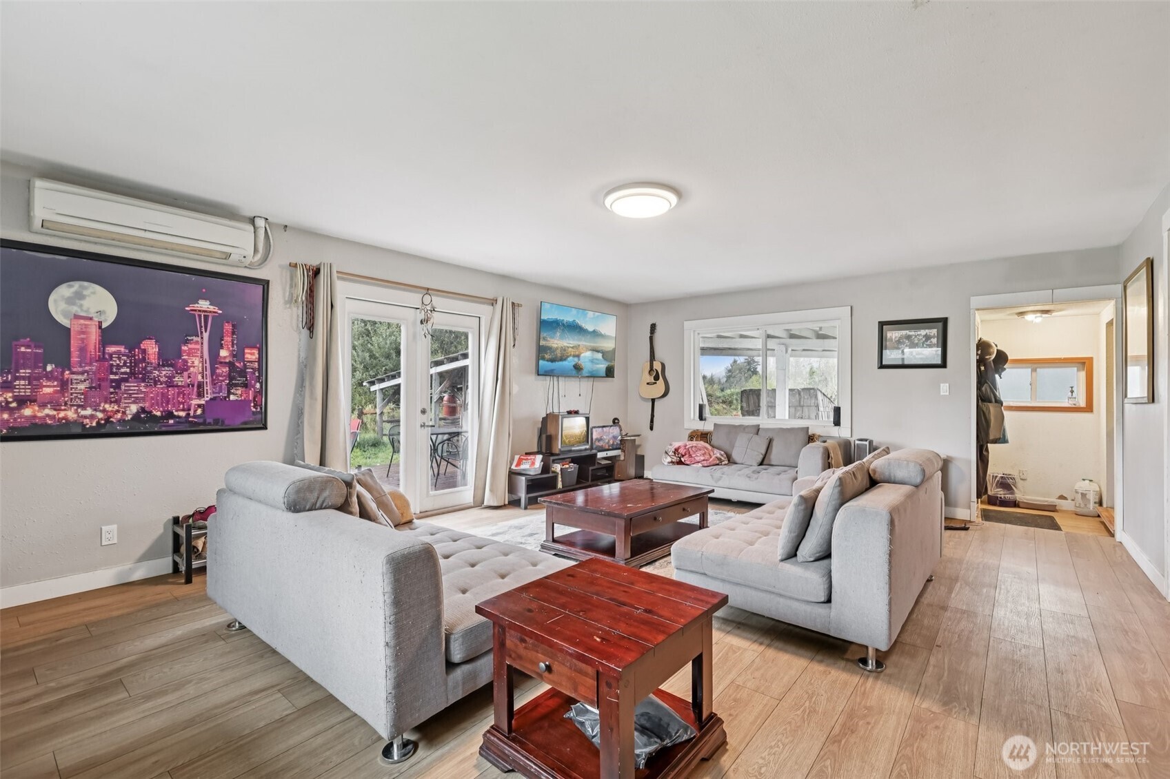 8754 Peavey Road , Sedro Woolley, WA 98284