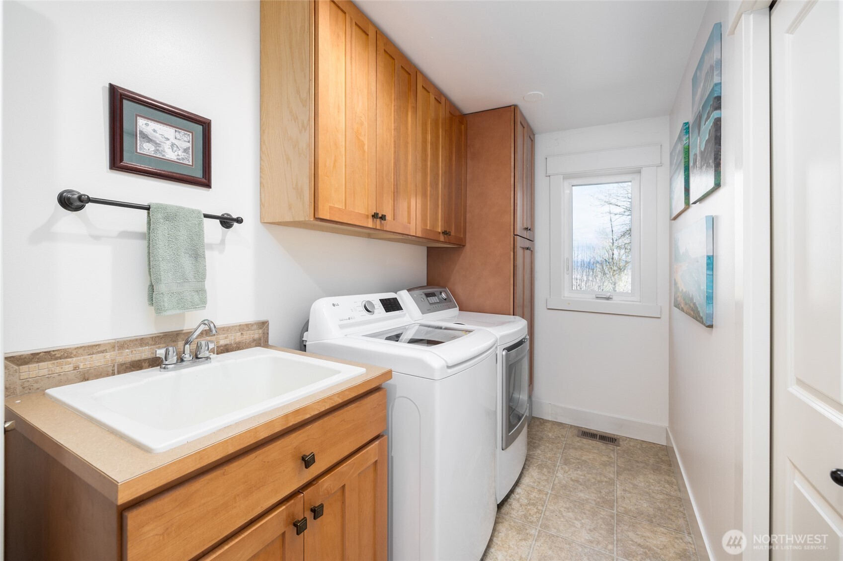 12625 6th Avenue NE, Tulalip, WA 98271