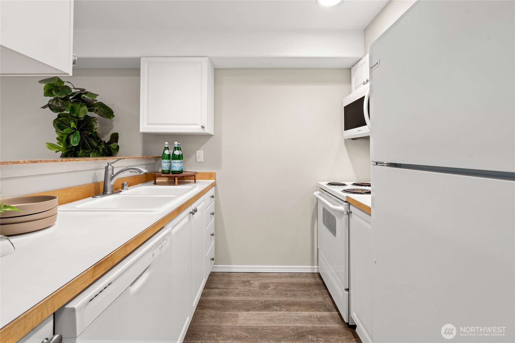 18621 Blueberry Lane #A-204, Monroe, WA 98272