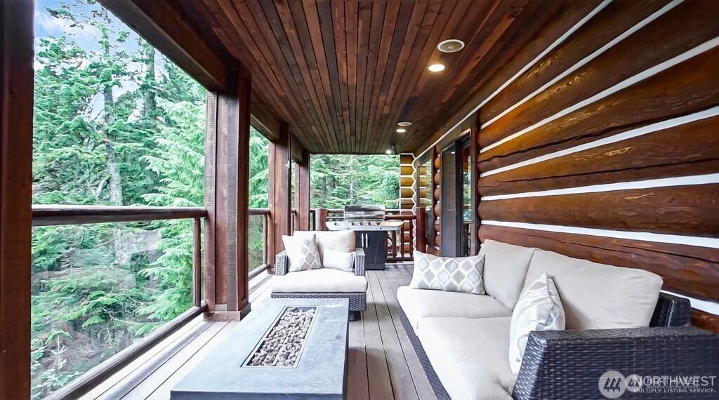 10 Summit Way , Snoqualmie Pass, WA 98068