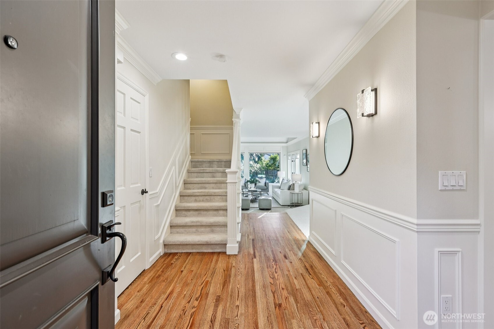 10331 NE 19th Place , Bellevue, WA 98004