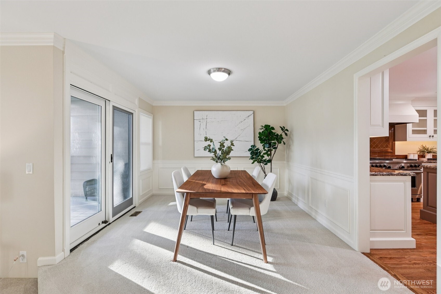 10331 NE 19th Place , Bellevue, WA 98004