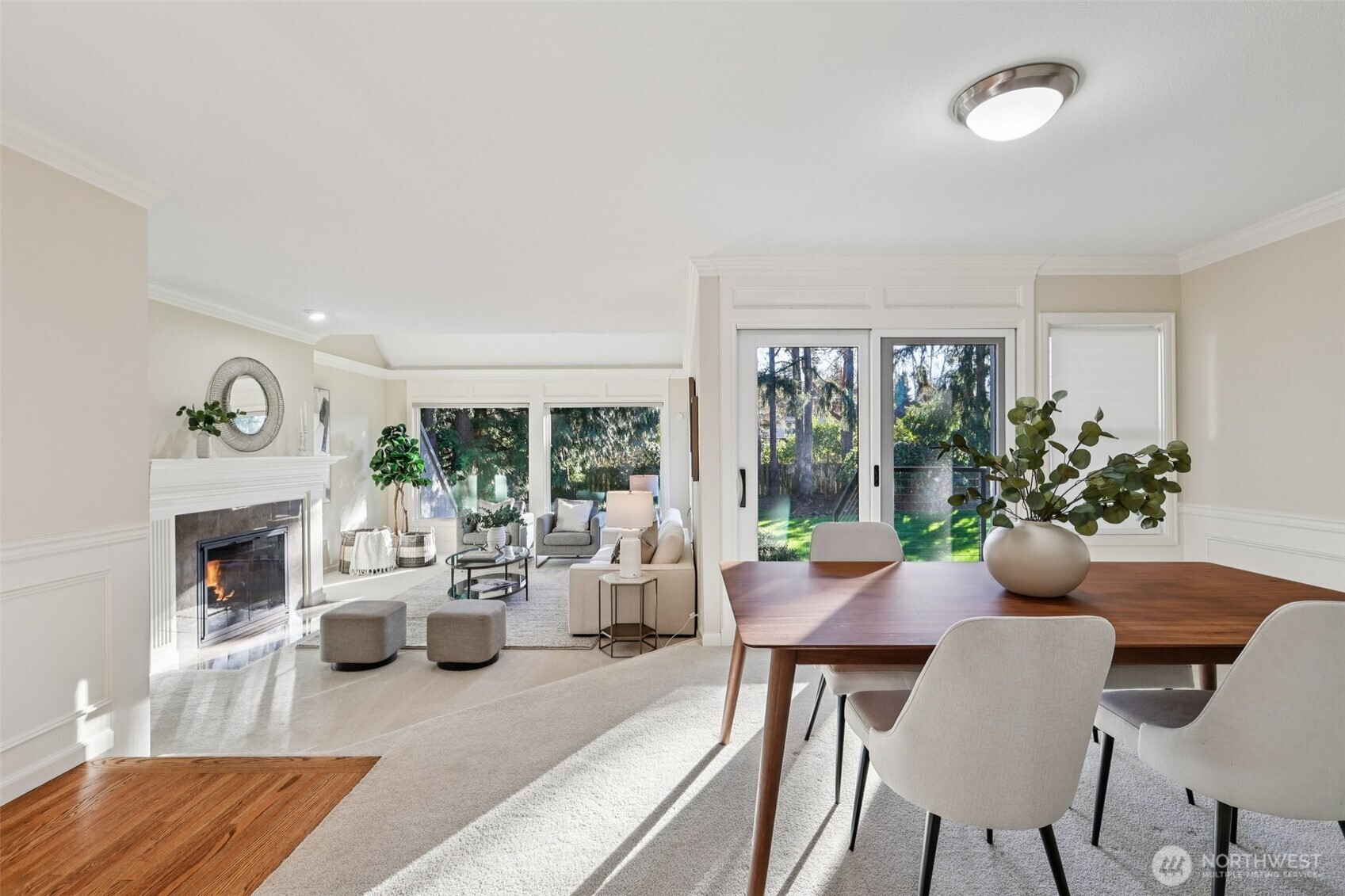 10331 NE 19th Place , Bellevue, WA 98004