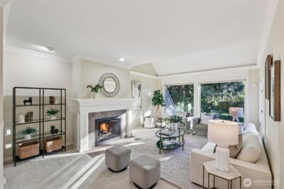 10331 NE 19th Place , Bellevue, WA 98004 - Photo 14