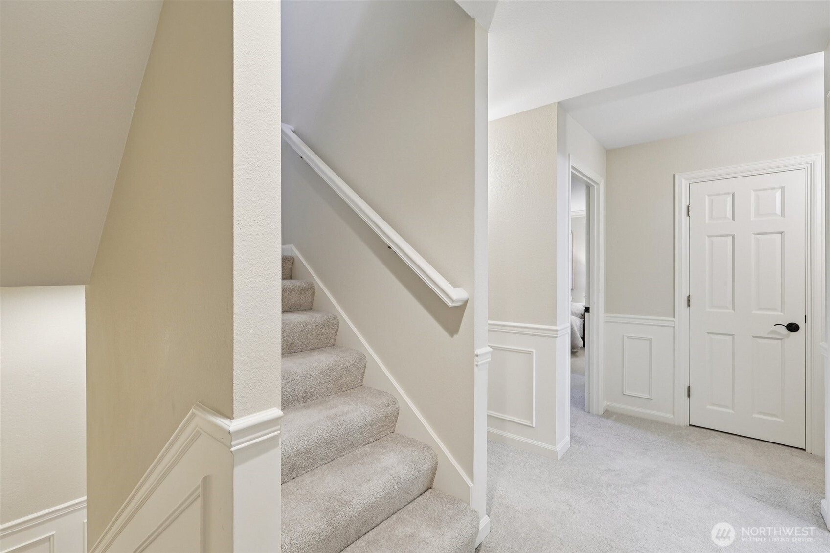 10331 NE 19th Place , Bellevue, WA 98004