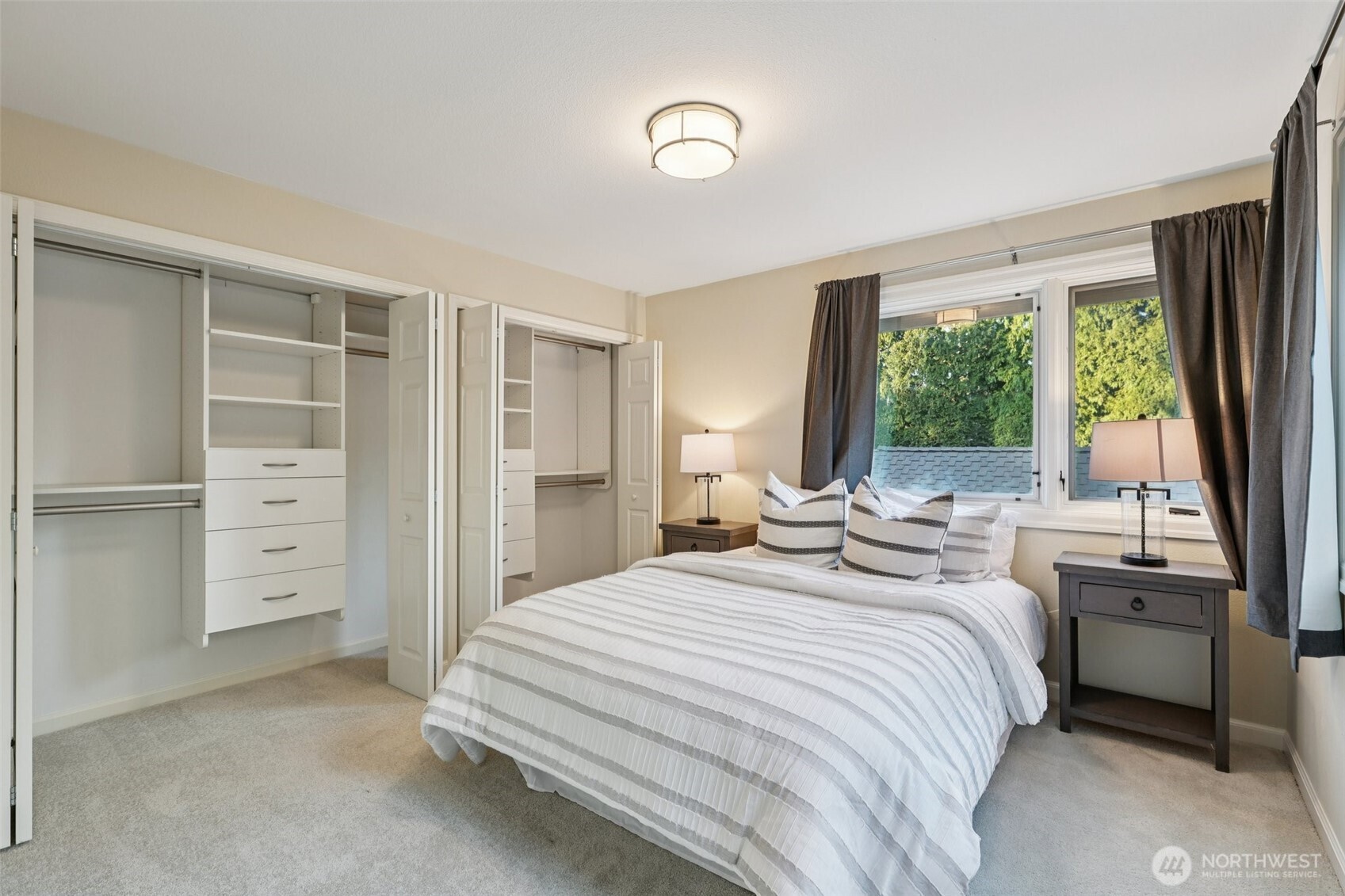 10331 NE 19th Place , Bellevue, WA 98004