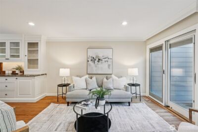 10331 NE 19th Place , Bellevue, WA 98004 - Photo 3