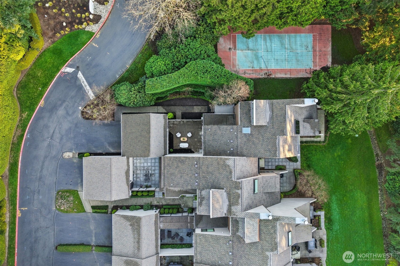 10331 NE 19th Place , Bellevue, WA 98004