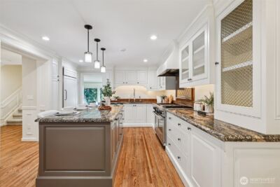 10331 NE 19th Place , Bellevue, WA 98004 - Photo 7