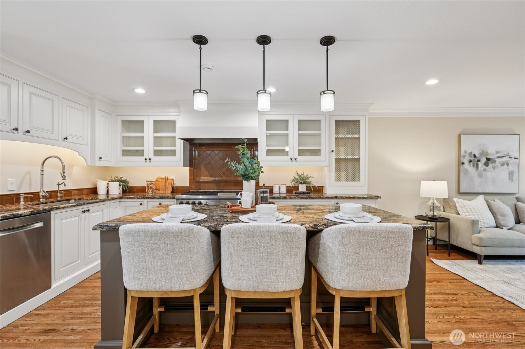 10331 NE 19th Place , Bellevue, WA 98004