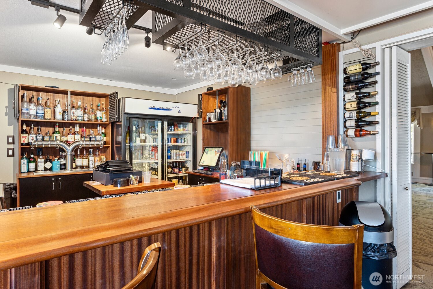 10643 Glen Acres Drive S #10643, Seattle, WA 98168