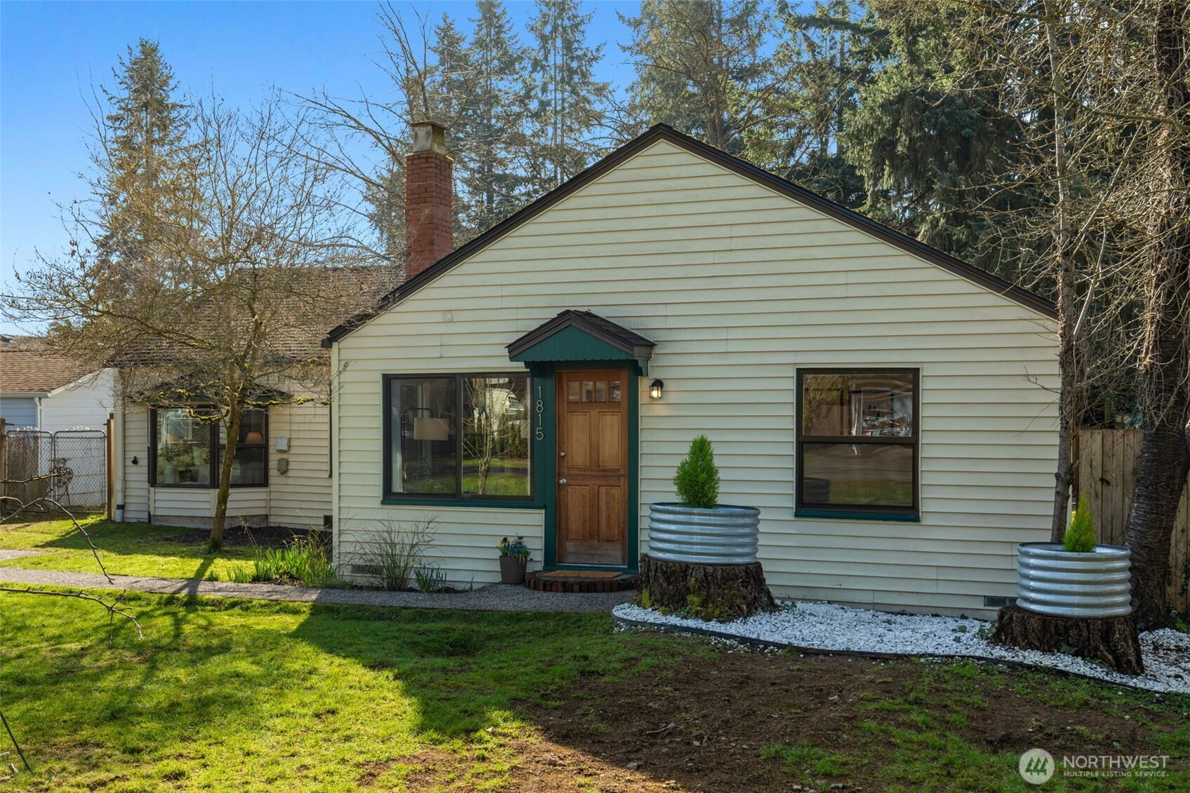 1815 N 137th Street , Seattle, WA 98133