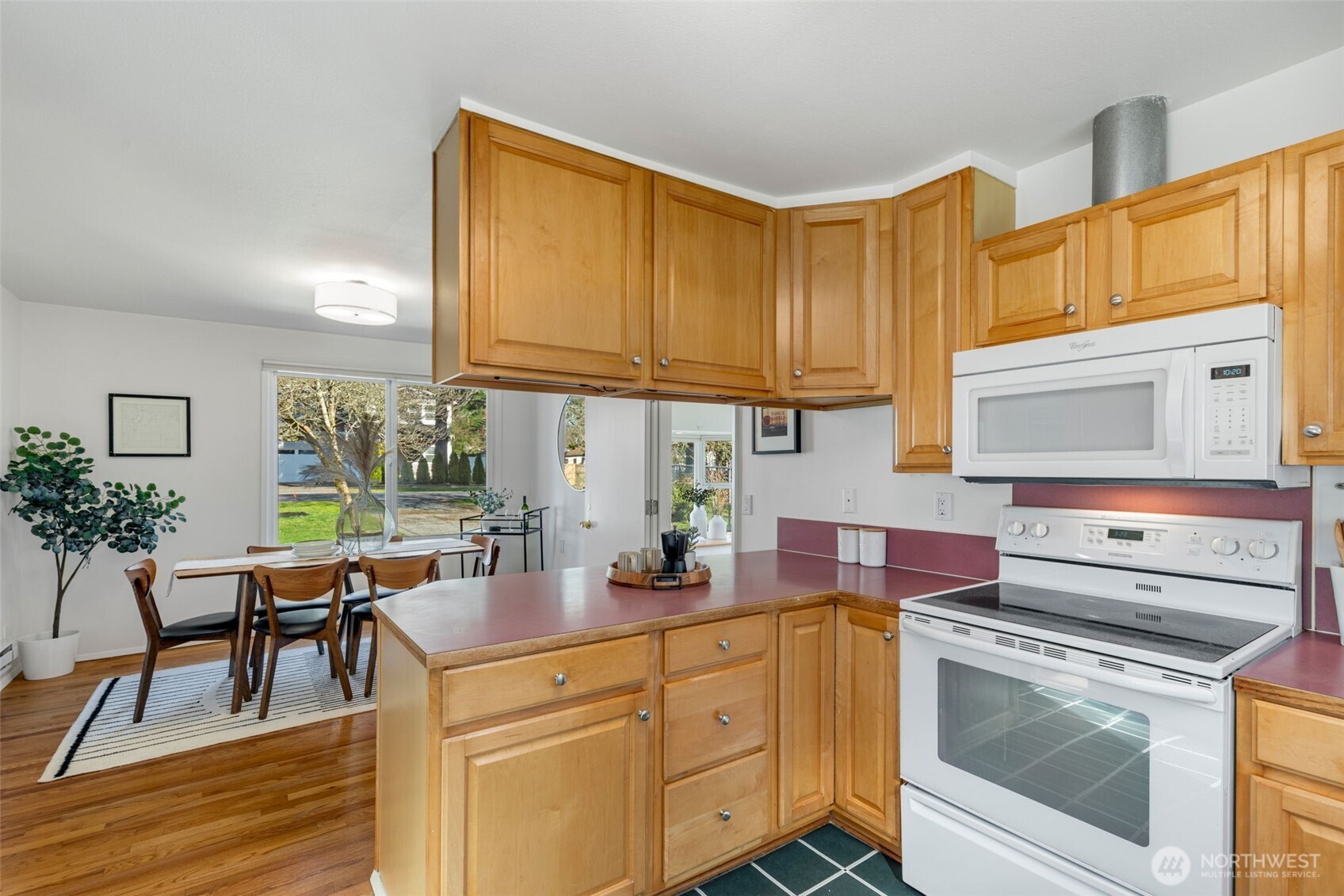 1815 N 137th Street , Seattle, WA 98133