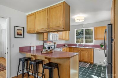 1815 N 137th Street , Seattle, WA 98133 - Photo 9