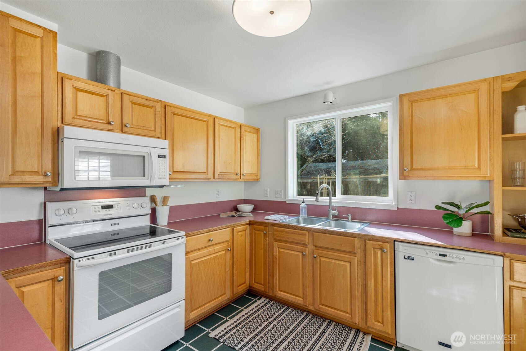 1815 N 137th Street , Seattle, WA 98133