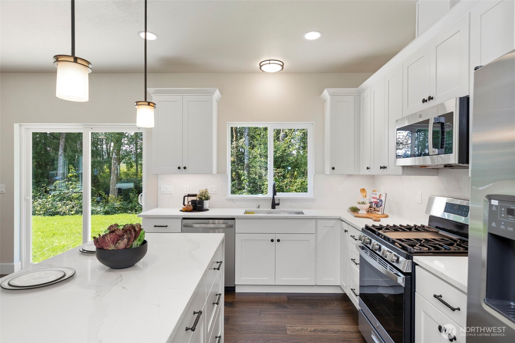 36671 Tamarack Drive NE, Hansville, WA 98340