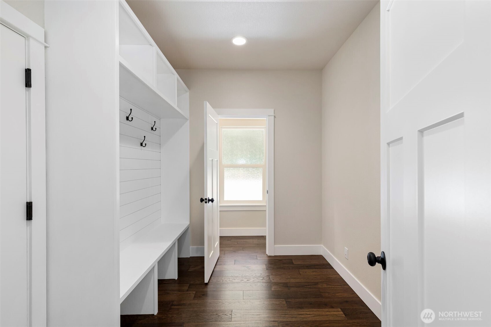 36671 Tamarack Drive NE, Hansville, WA 98340