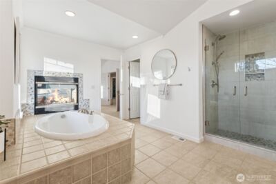 25913 SE 159 Street , Issaquah, WA 98027-8250 - Photo 26