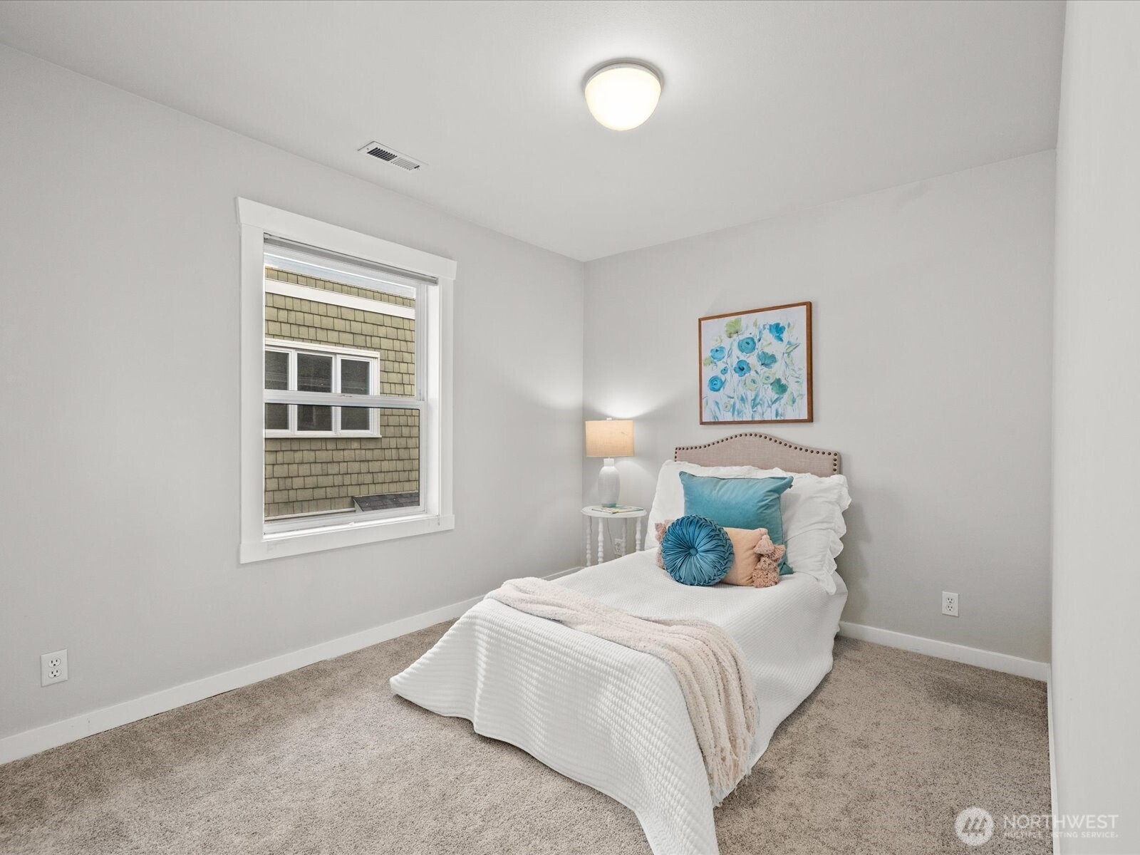 7532 9th Avenue NE, Seattle, WA 98115