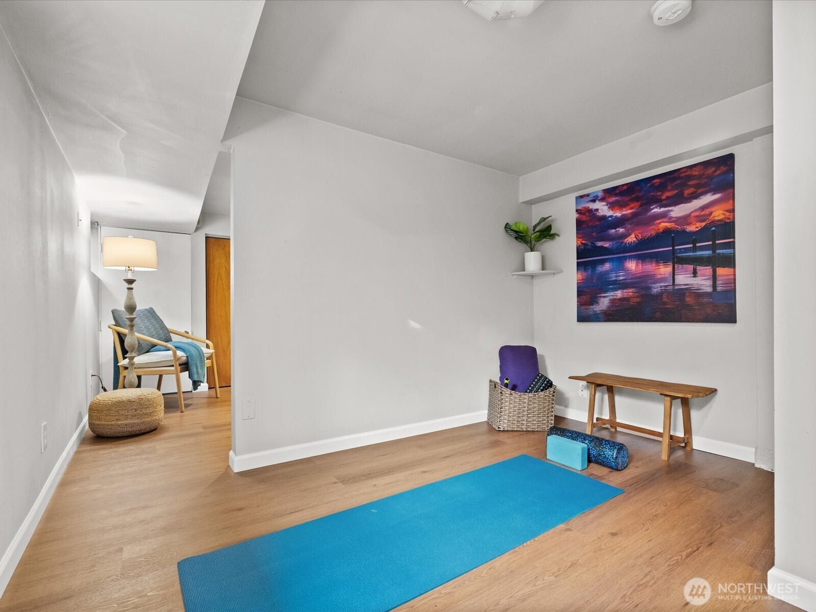 7532 9th Avenue NE, Seattle, WA 98115