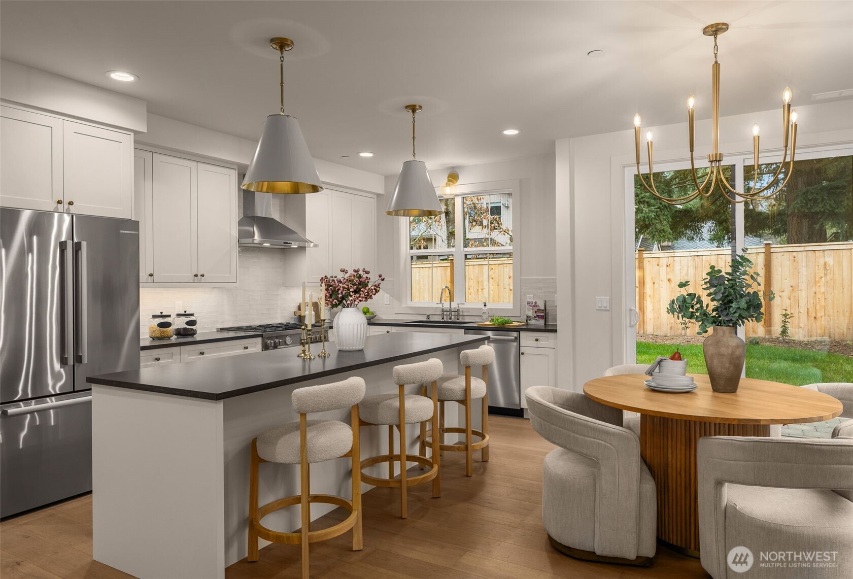 10618 NE 54th Lane , Kirkland, WA 98033