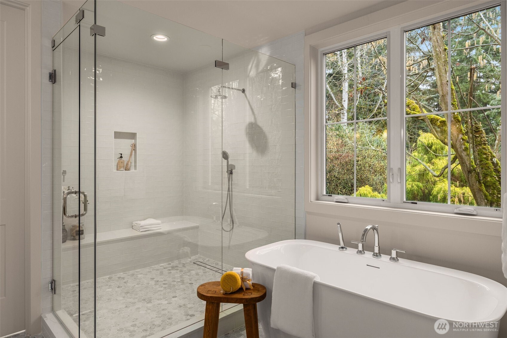 10618 NE 54th Lane , Kirkland, WA 98033