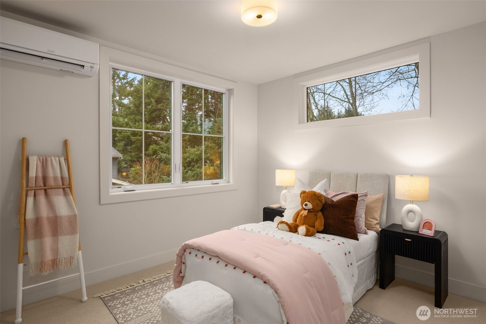 10618 NE 54th Lane , Kirkland, WA 98033