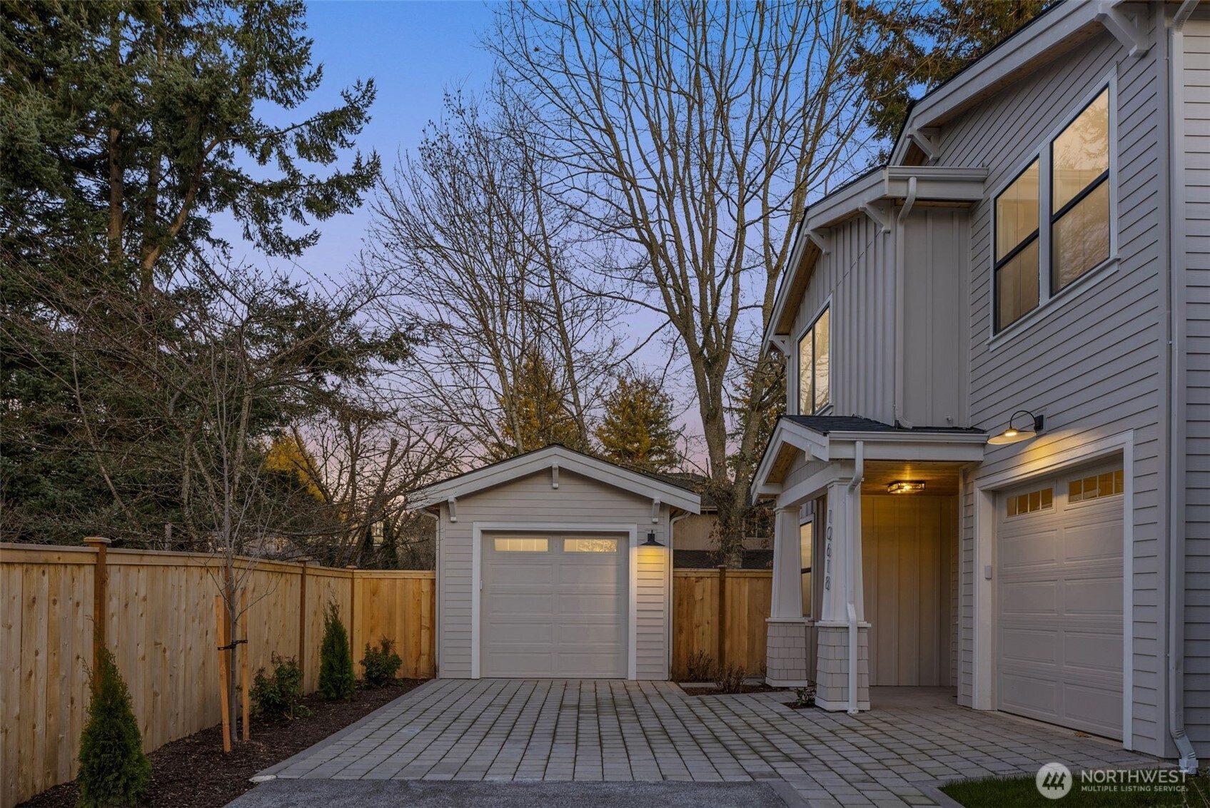 10618 NE 54th Lane , Kirkland, WA 98033