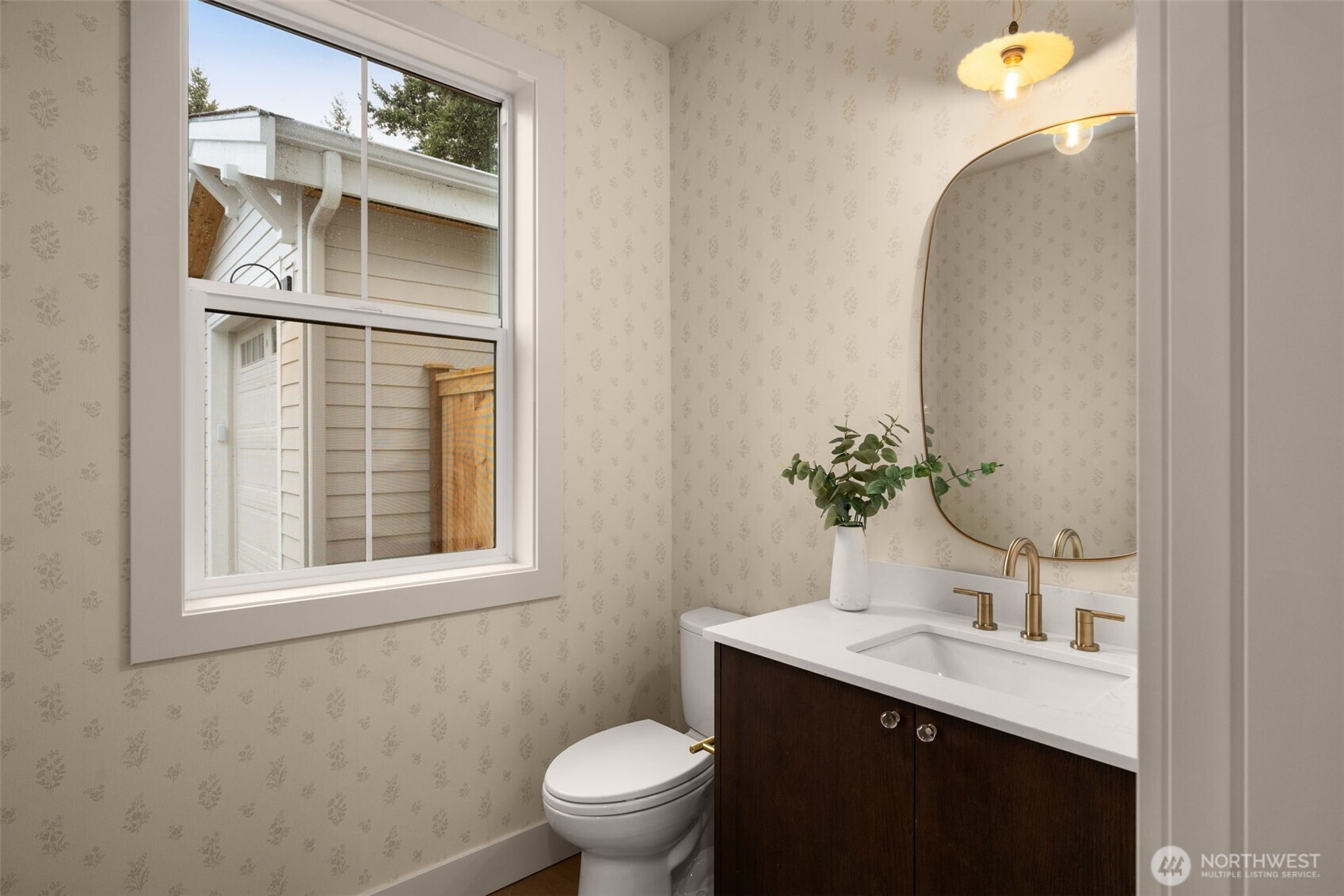 10618 NE 54th Lane , Kirkland, WA 98033