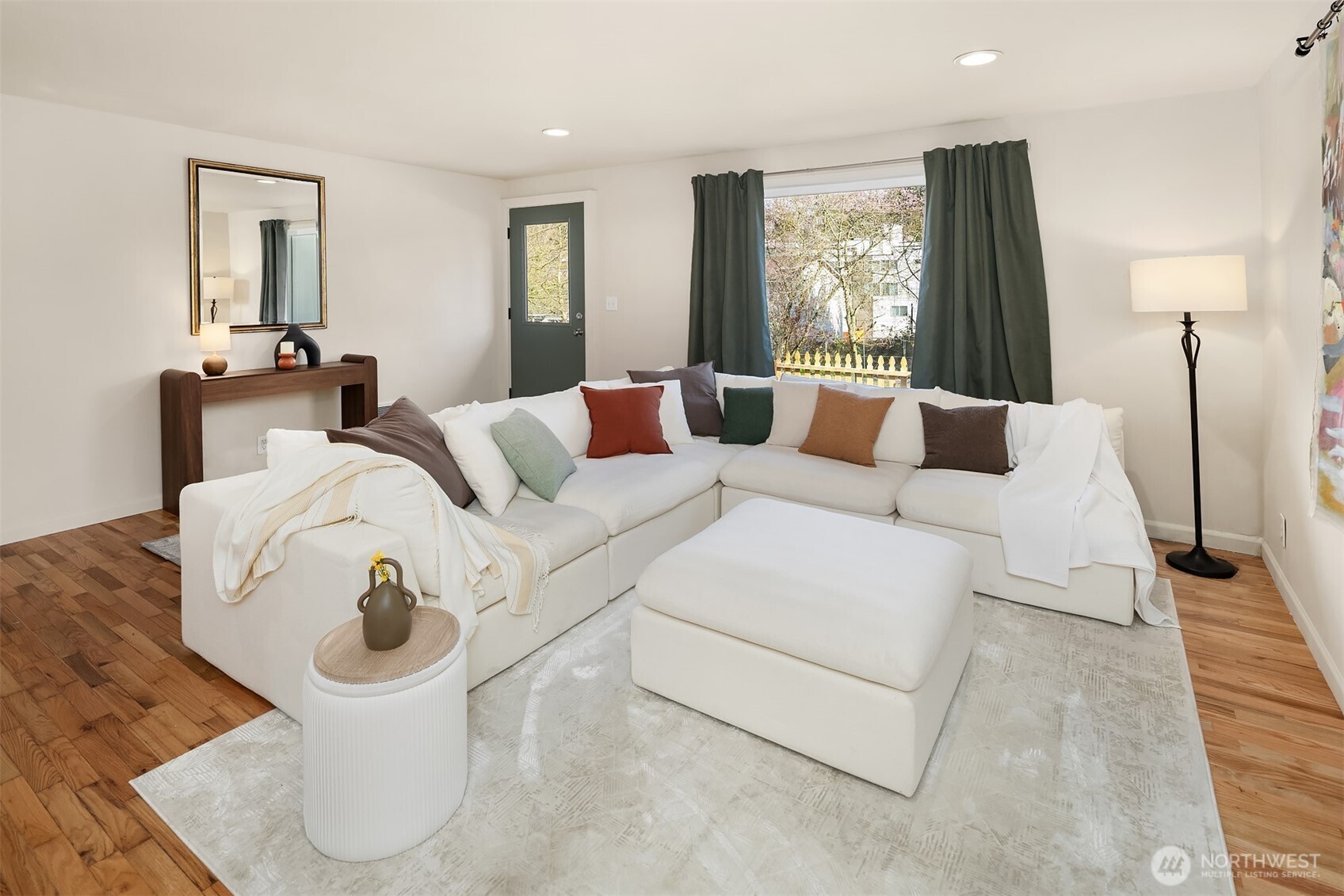 5035 25th Avenue SW, Seattle, WA 98106