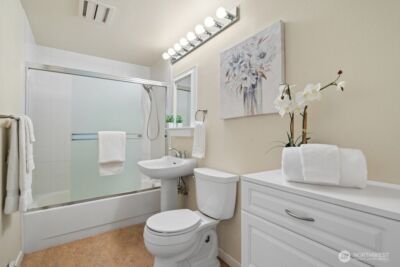 5720 59th Avenue NE, Seattle, WA 98105-2028 - Photo 23