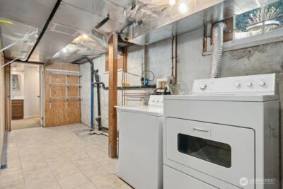 5720 59th Avenue NE, Seattle, WA 98105-2028 - Photo 27