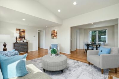 5720 59th Avenue NE, Seattle, WA 98105-2028 - Photo 5