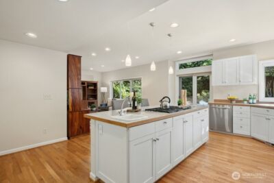 5720 59th Avenue NE, Seattle, WA 98105-2028 - Photo 8