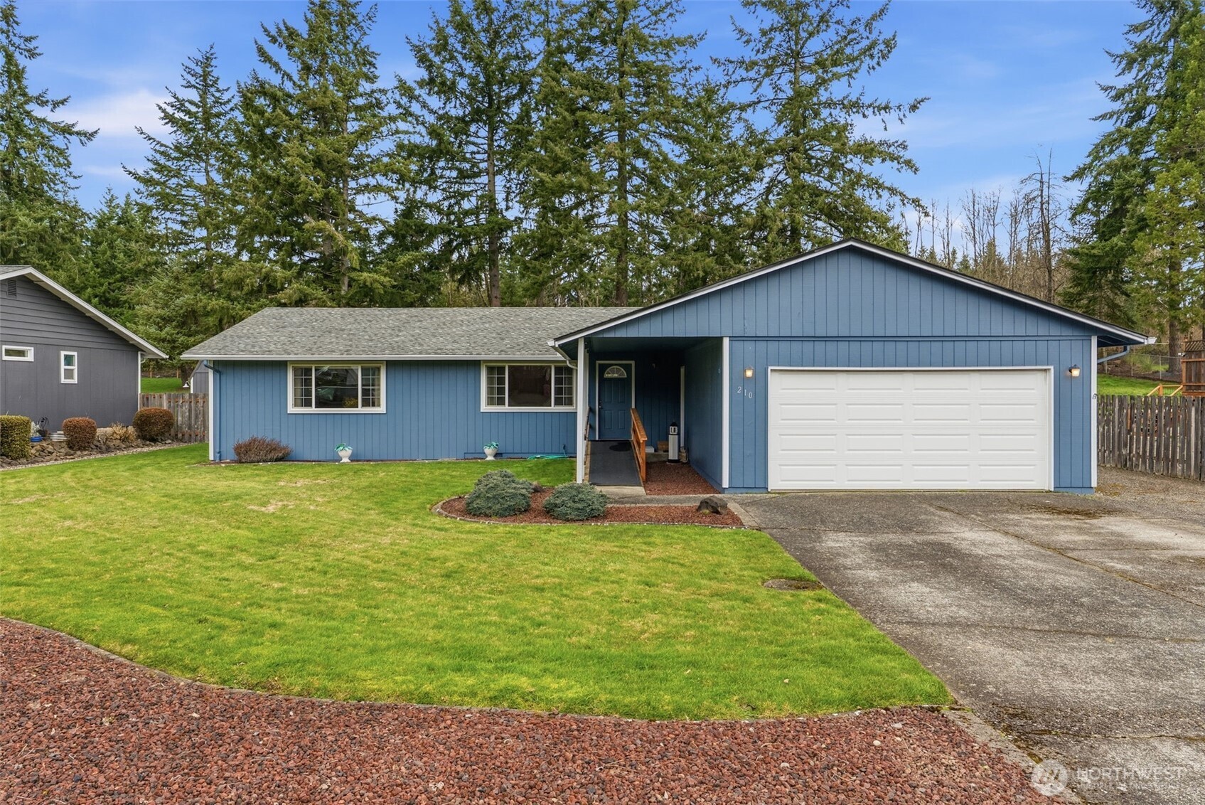 210 Beacon Hill Drive , Longview, WA 98632