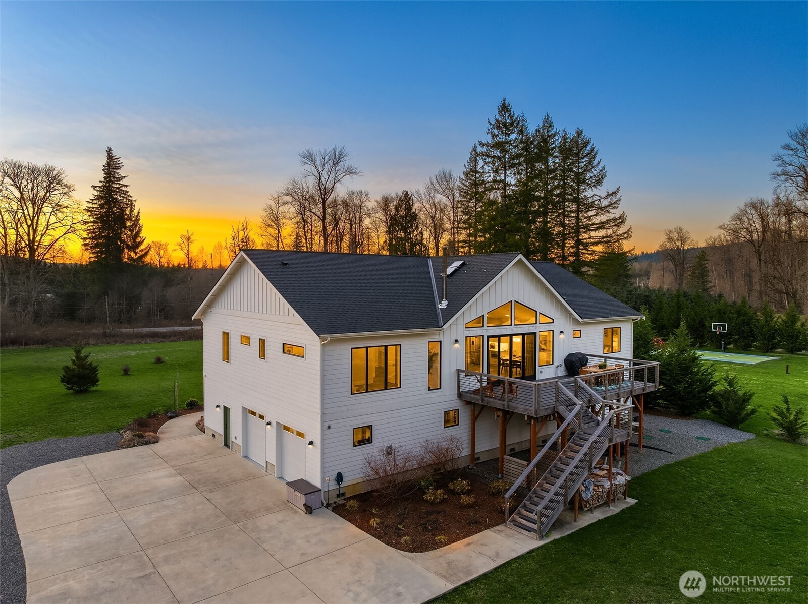 10210 428th Avenue SE, North Bend, WA 98045-9498