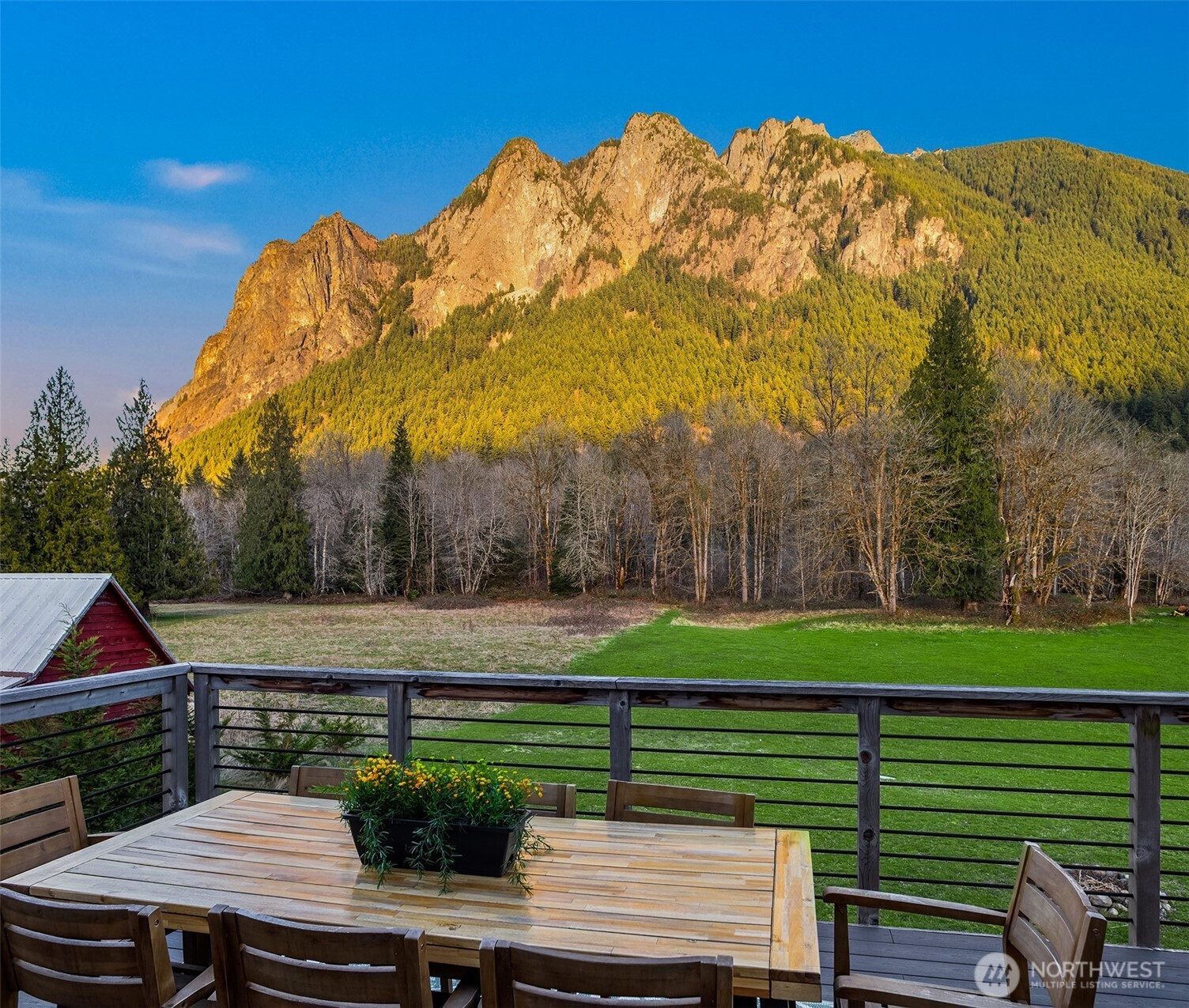 10210 428th Avenue SE, North Bend, WA 98045-9498