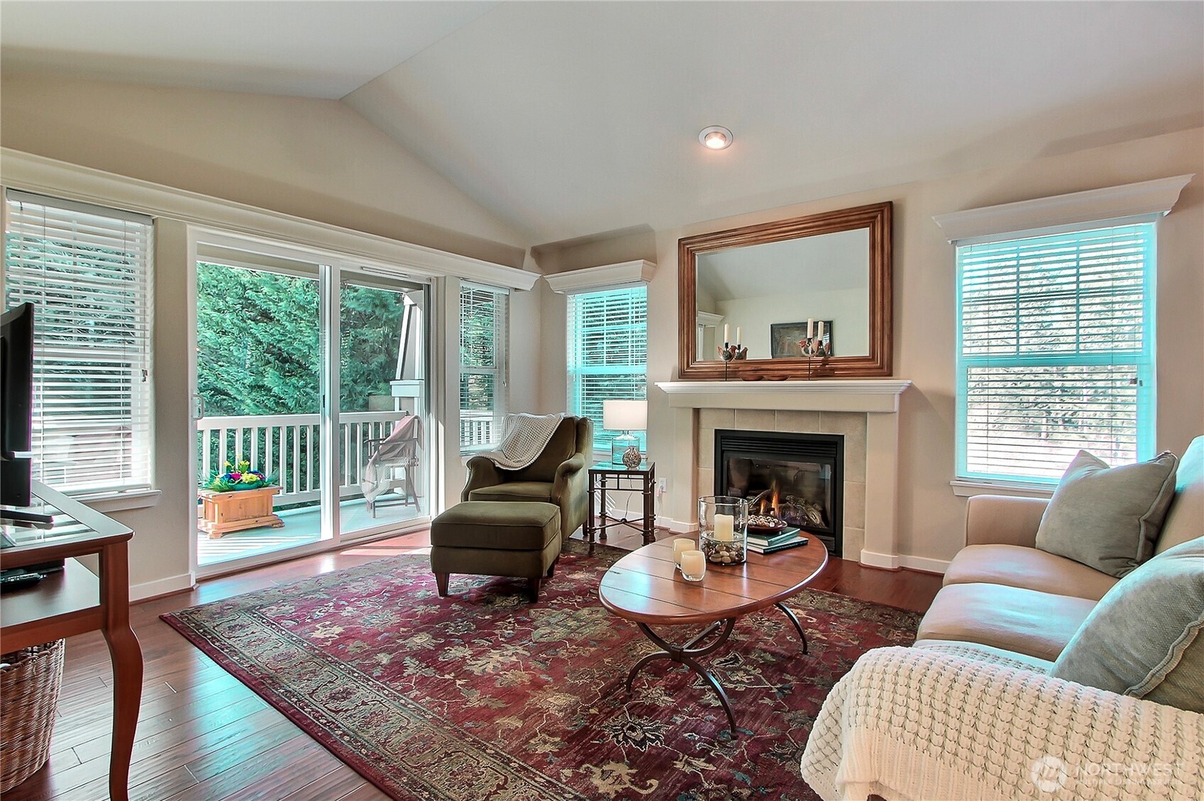 1827 McNeil Circle #3F, Dupont, WA 98327