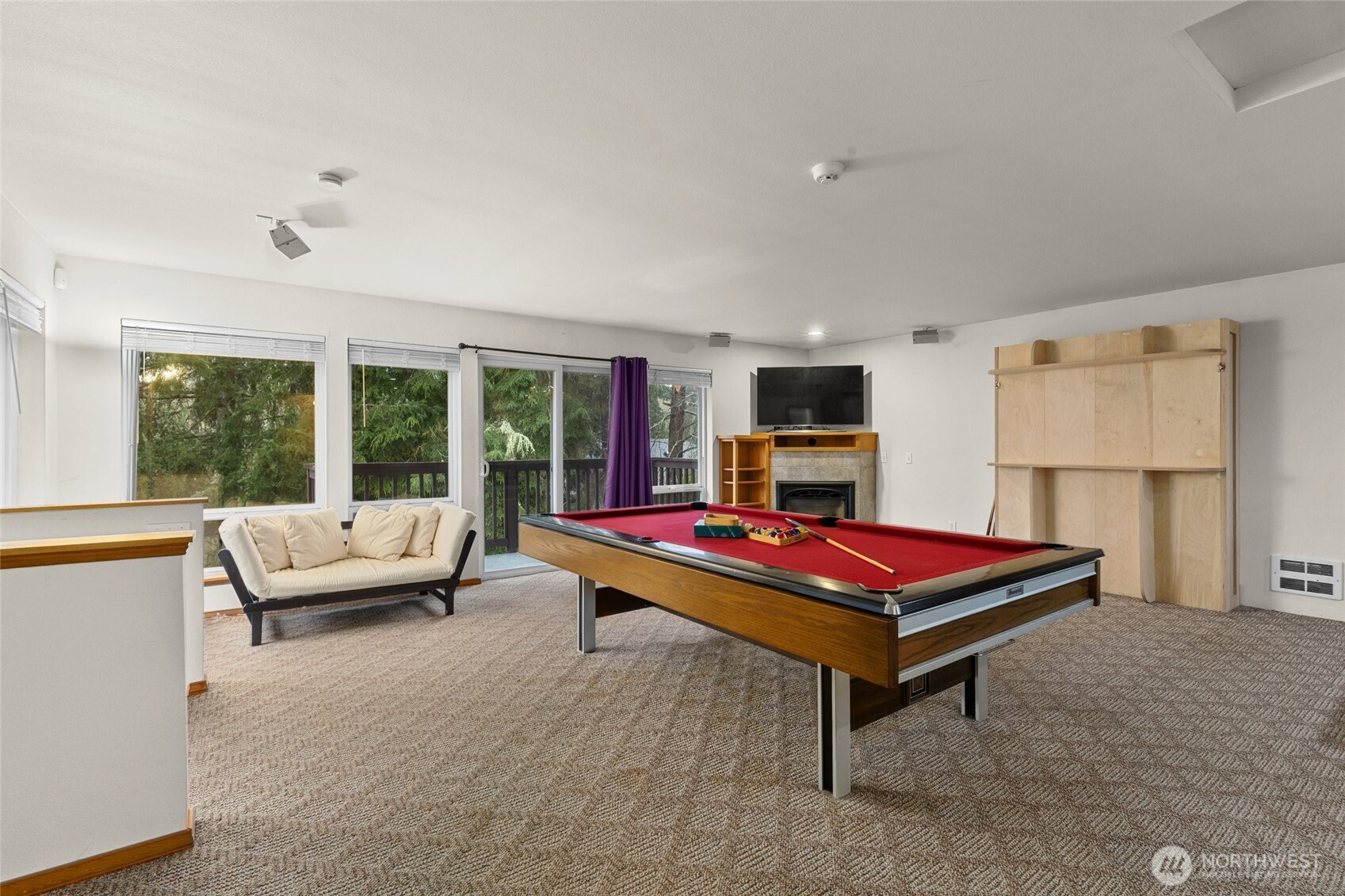 5909 164th Street SW, Lynnwood, WA 98037