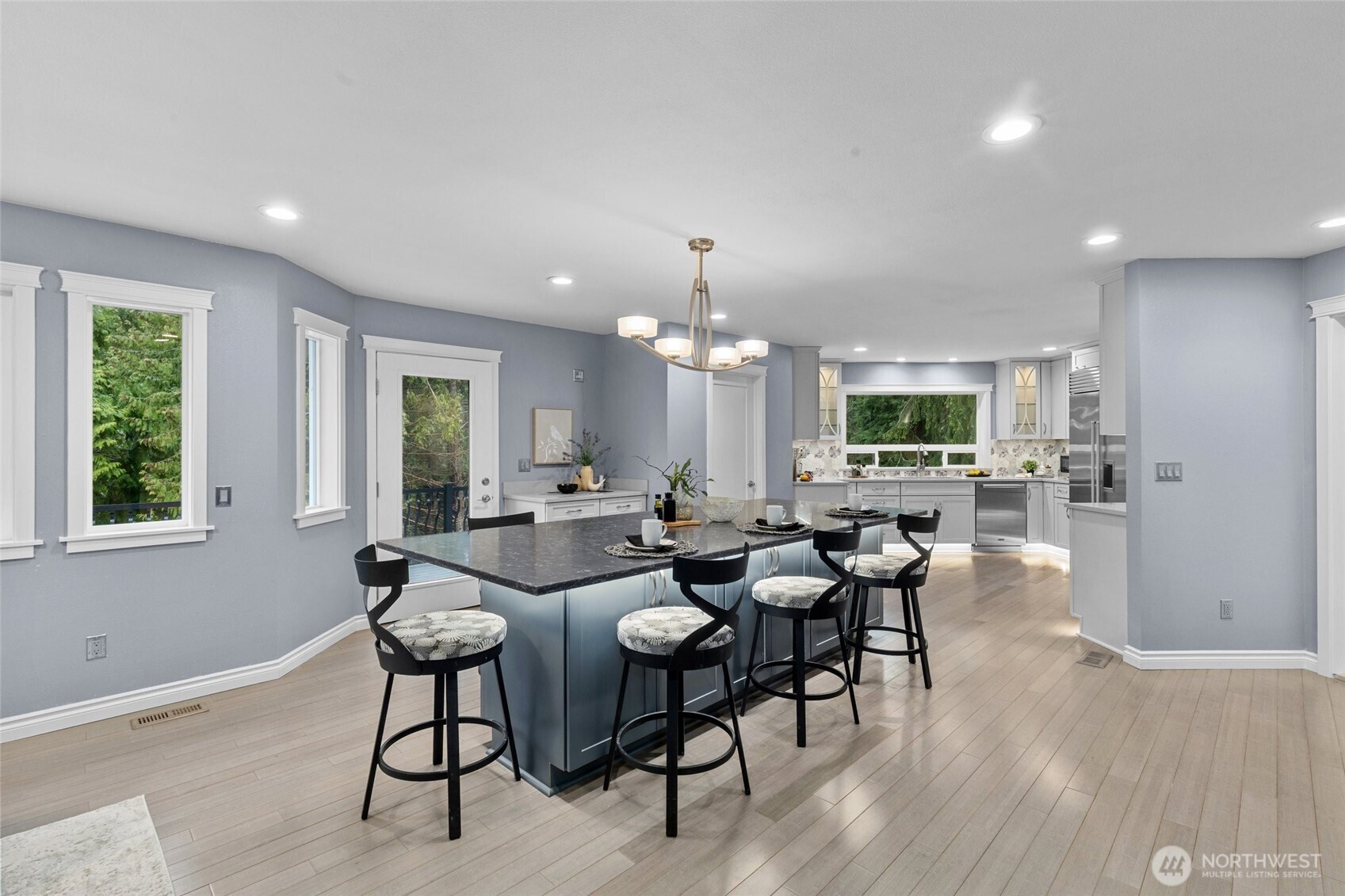 5909 164th Street SW, Lynnwood, WA 98037