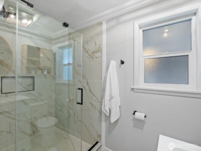 18604 105th Avenue NE, Bothell, WA 98011 - Photo 24