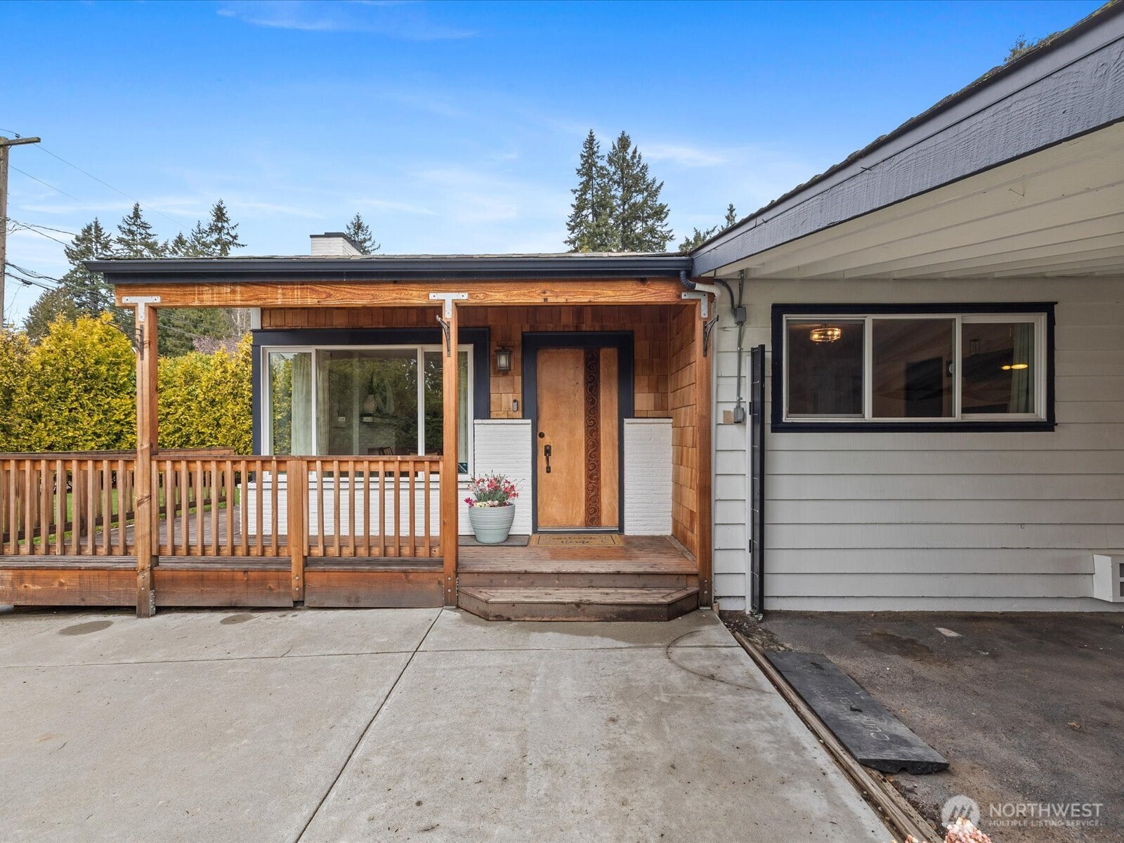 18604 105th Avenue NE, Bothell, WA 98011