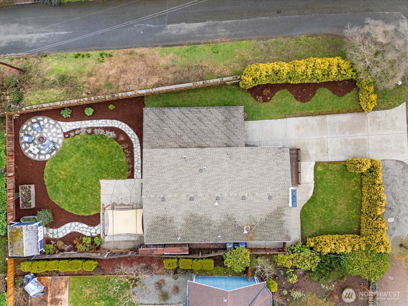 18604 105th Avenue NE, Bothell, WA 98011