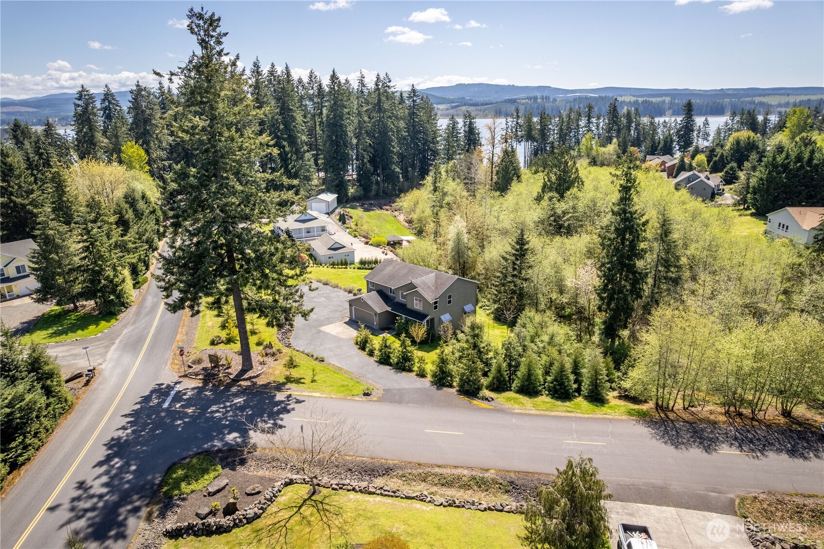 107 Basswood Drive , Silverlake, WA 98645