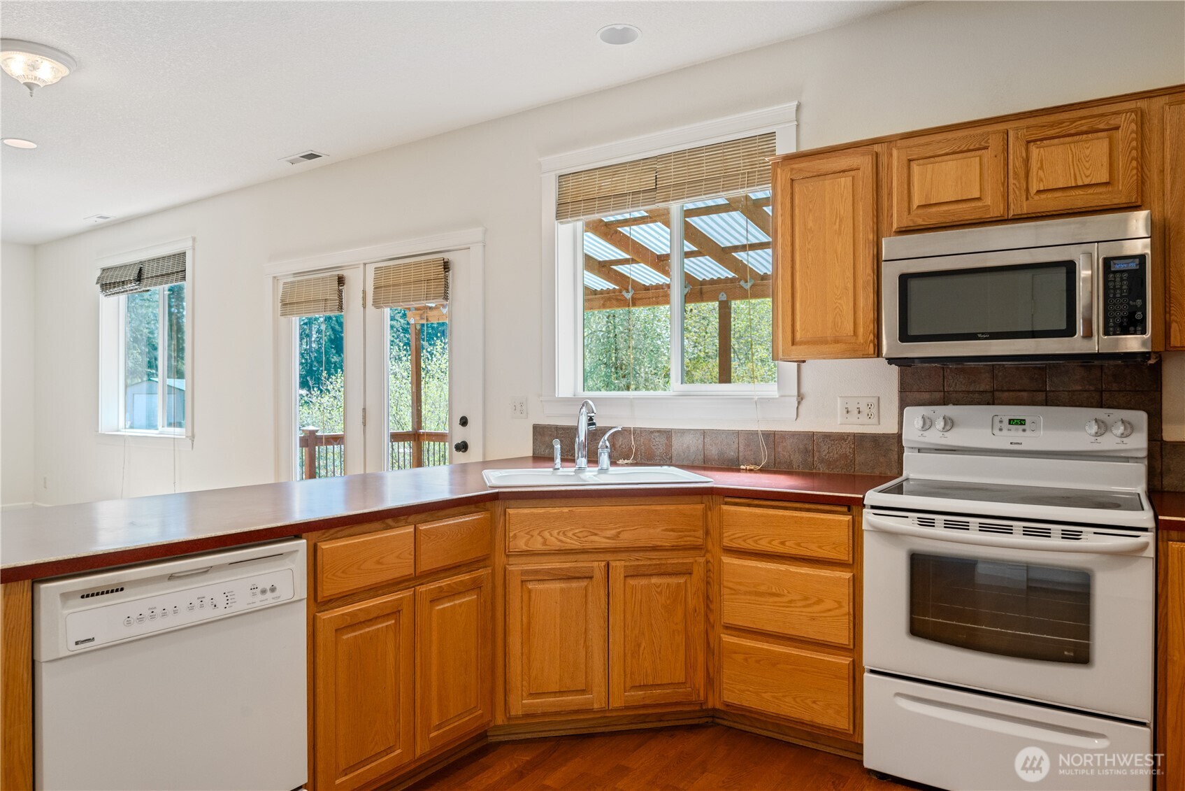 107 Basswood Drive , Silverlake, WA 98645