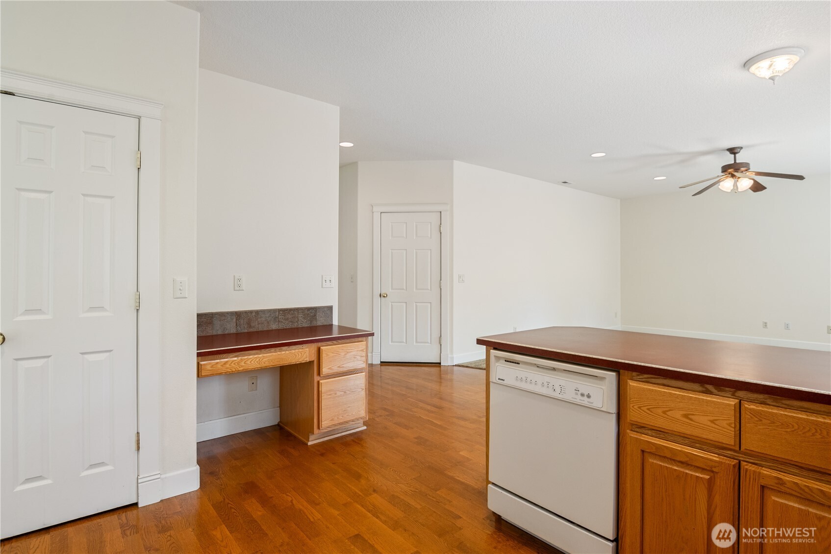 107 Basswood Drive , Silverlake, WA 98645