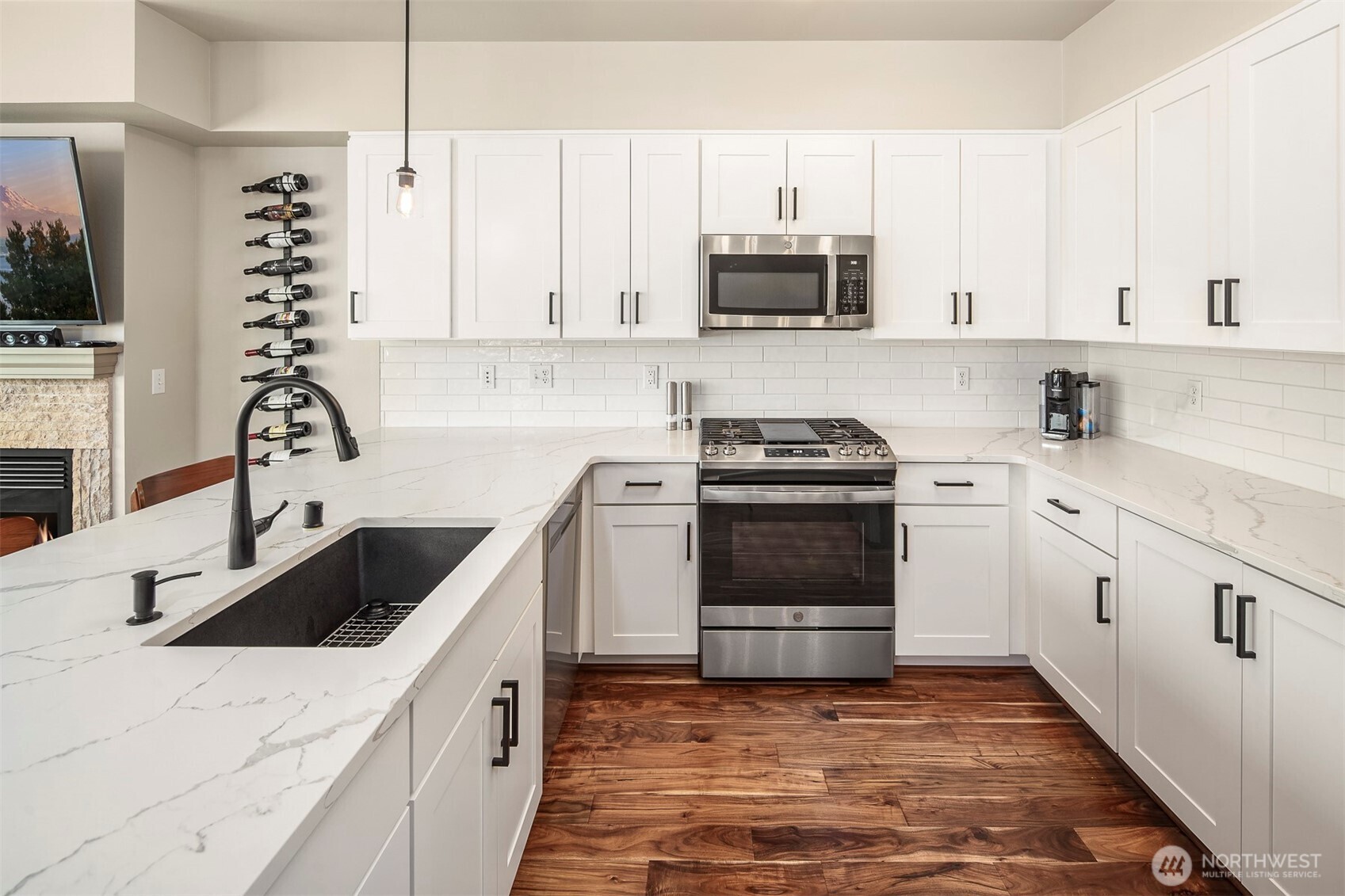 1840 25th Avenue NE #202, Issaquah, WA 98029