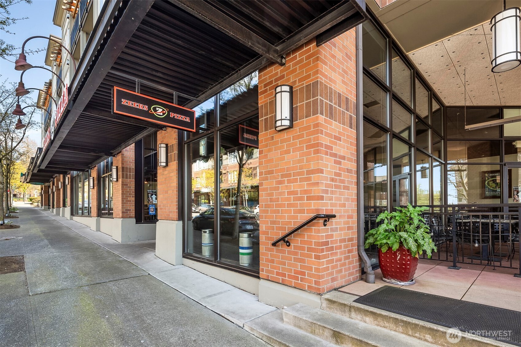 1840 25th Avenue NE #202, Issaquah, WA 98029