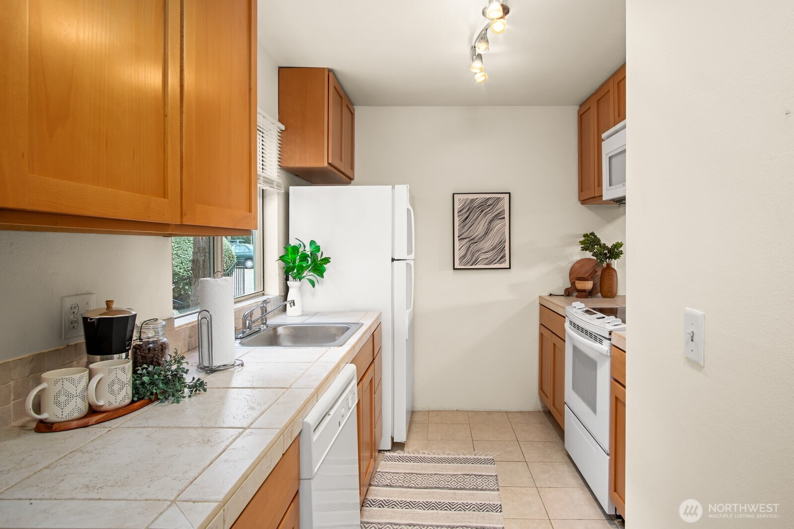 4803 180th Street SW #A-101, Lynnwood, WA 98037